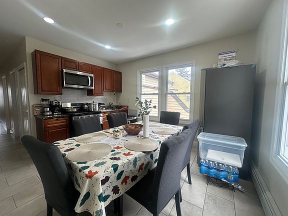 3rd image of 159-161 N 4th St #2