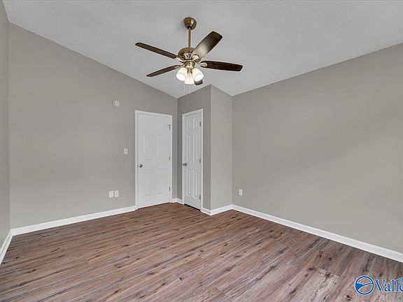 4th image of 1012 Riverchase Rd SE