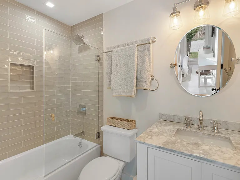 50 Manor Ln N — Photo 12