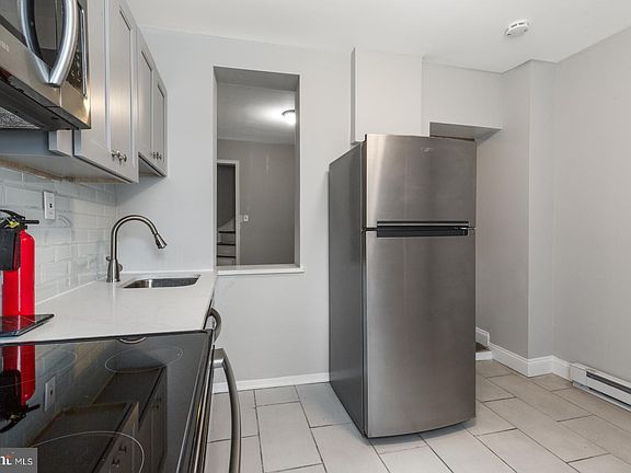 5th image of 1837 E Harold St
