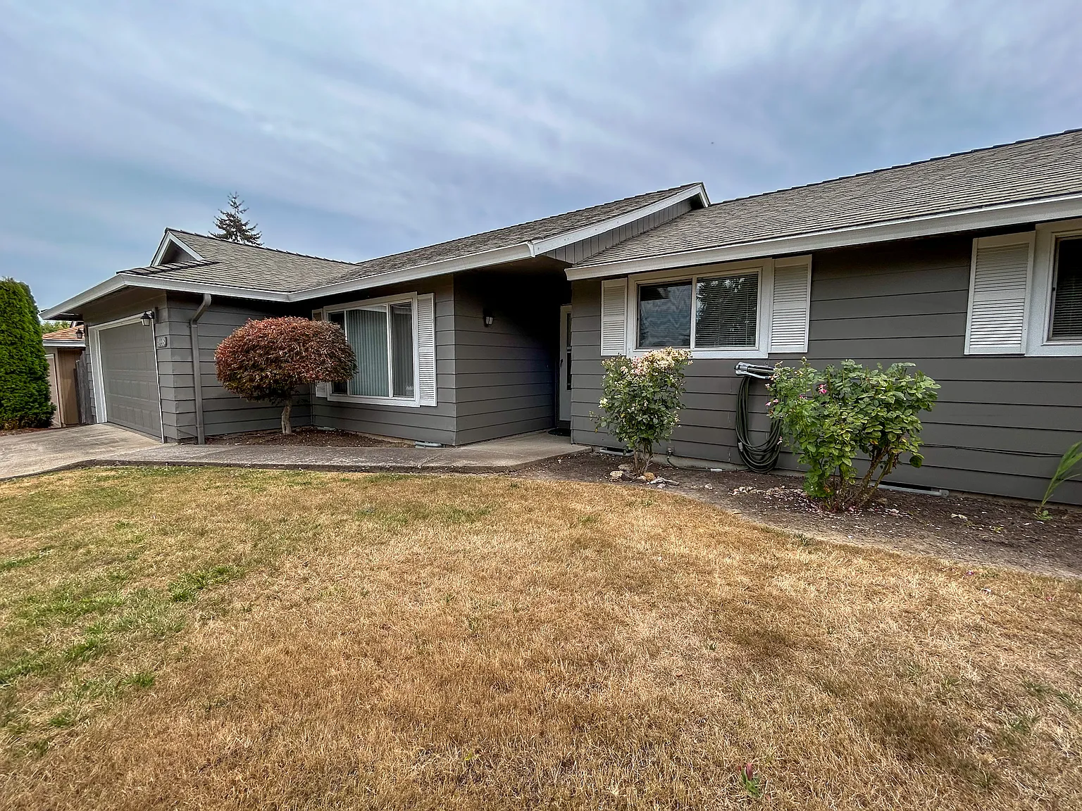 3 bed, 1356 sqft, $2,395 — Photo 3