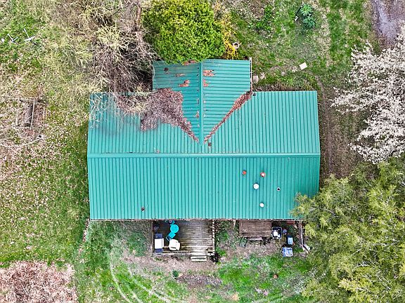 3rd image of 1450 Lower Cane Creek Rd