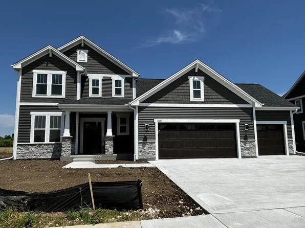 1750 Switchgrass STREET, Oconomowoc, WI 53066