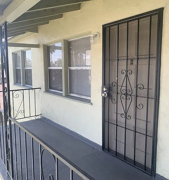 11508 Simms Ave — Photo 5
