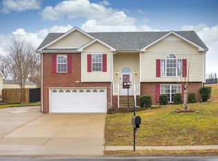 1661 Cedar Springs Ct, Clarksville, TN 37042