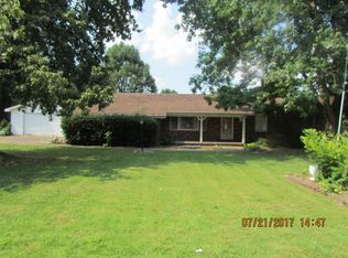 1201 W Saint Louis St, West Frankfort, IL 62896