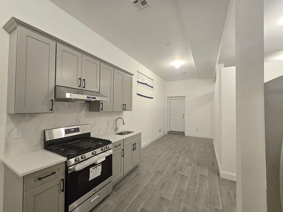 1st image of 136 Beach St #Ll
