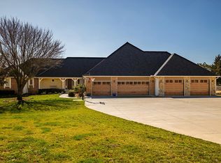 8638 SW Lost Lake Rd, Andover, KS 67002