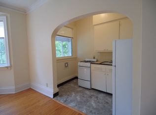 2204 E Ivanhoe Pl #20, Milwaukee, WI 53202