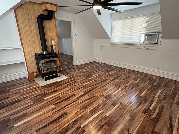 3rd image of 625 E 21st St APT 3