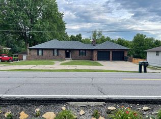 3024 Pickett Rd, Saint Joseph, MO 64503