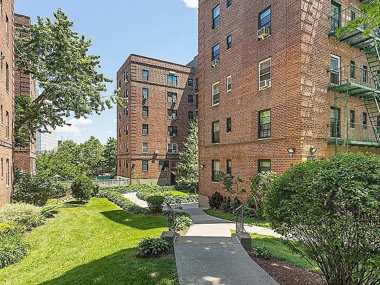 5545 Netherland Ave #3D — Photo 9