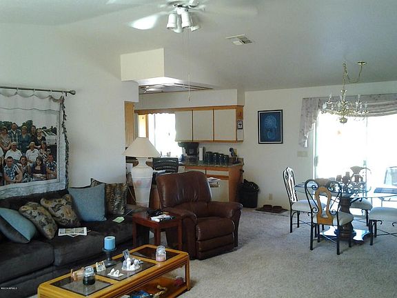4th image of 8110 E Medina Ave