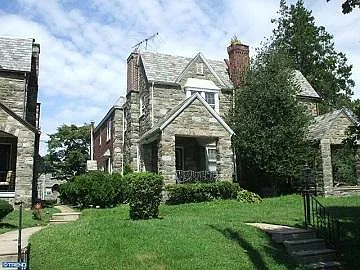 6 bed, 4.5 bath, 2500 sqft, $4,500 — Photo 1