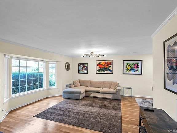 5th image of 31 Bellwood Drive