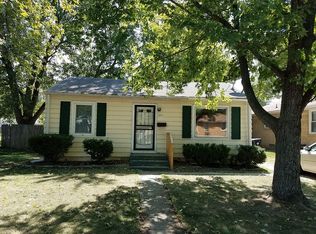 1410 Tennell Rd, Pekin, IL 61554