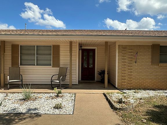 4th image of 3208 Woodland Cir