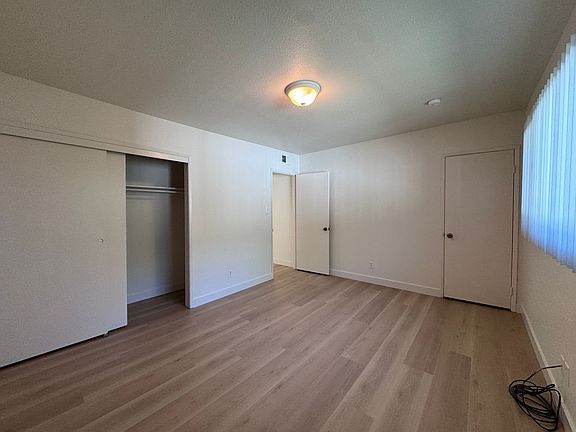 4th image of 3810 H St APT 4