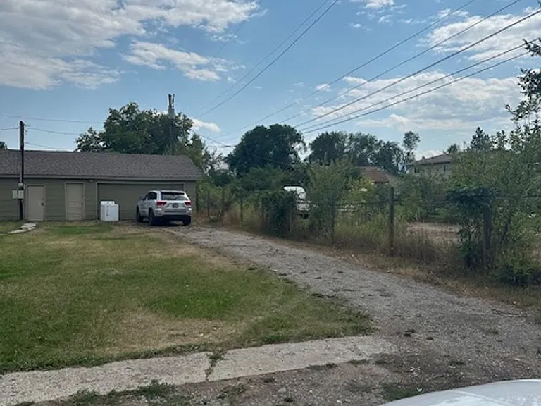 314 Nancy Lou Dr — Photo 2