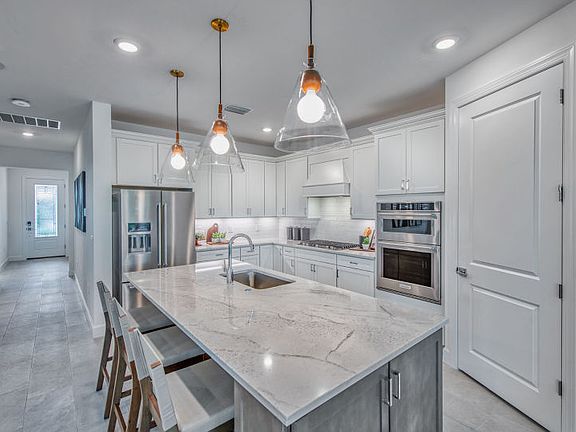 Ideal new homes in Bonita Springs, Florida