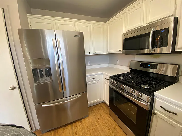 1806 Dublin Dr — Photo 5