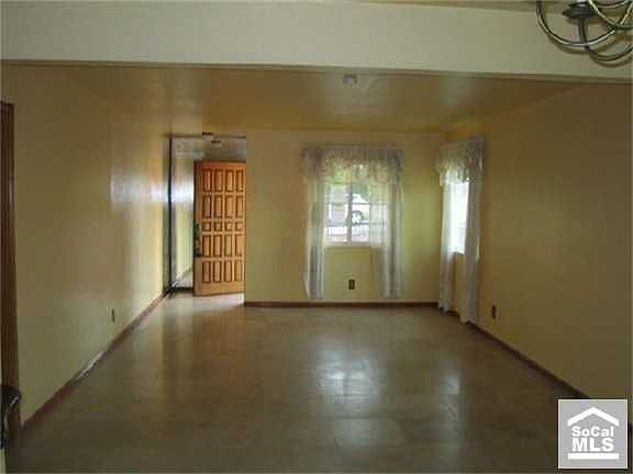 4th image of 824 Bartolo Ave