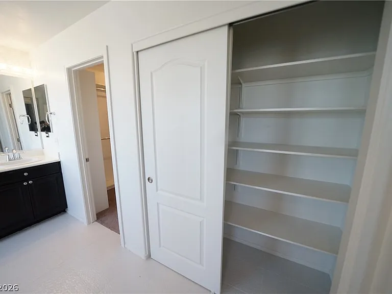 880 Cool Aquamarine St — Photo 29