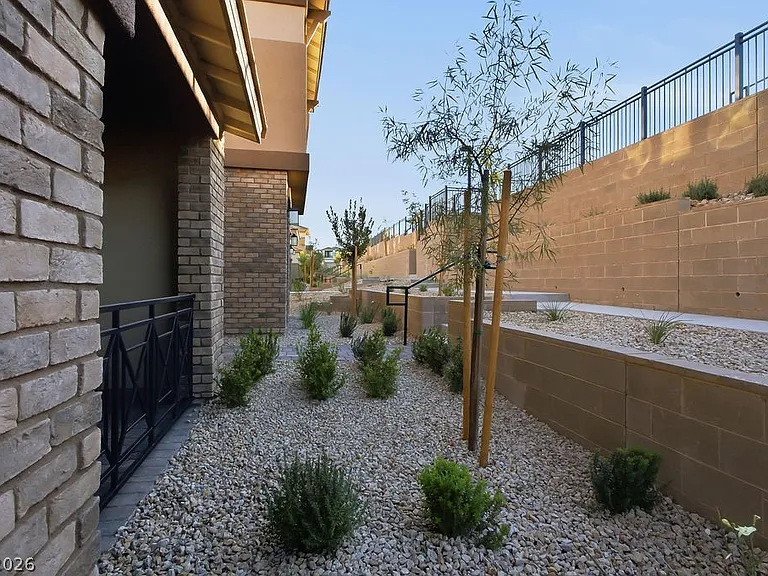 115 Cinder Cone Ln — Photo 20