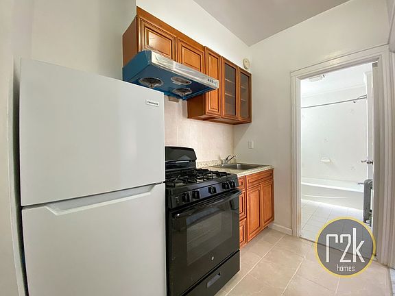 2nd image of 23-05 29th Ave #2R