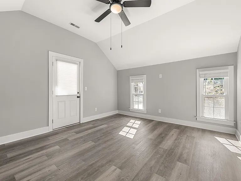 37386 Detroit Rd — Photo 31