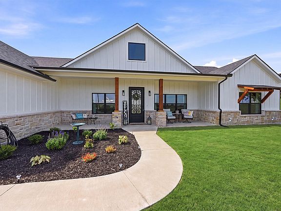 3rd image of 3657 Harrell Rd