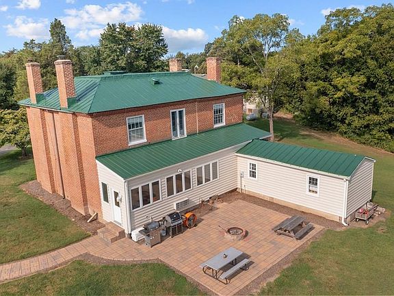 3rd image of 381/383 Dunnsville Rd