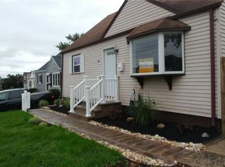 89 Harrison Pl, Parlin, NJ 08859