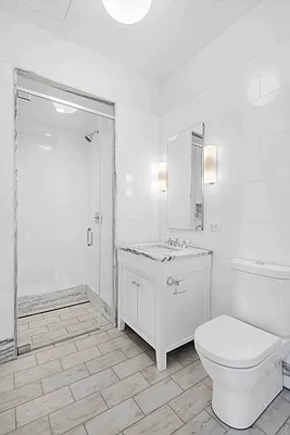 Sold by Level Group | media 10