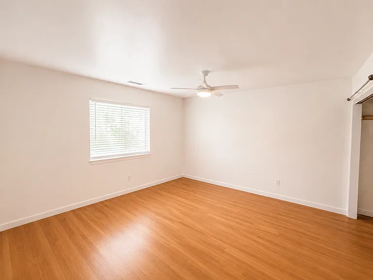 5223 E Falls View Dr — Photo 10