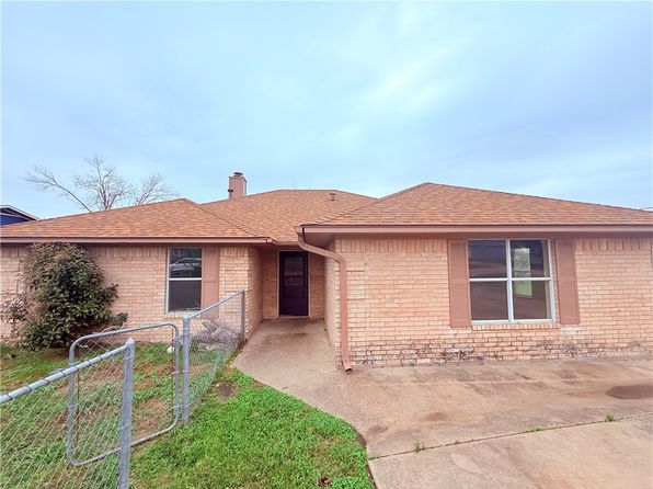 3831 Kendall Ln, Waco, TX 76705