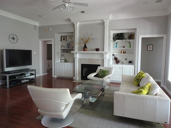 2nd image of 5105 Sycamore Hills Dr
