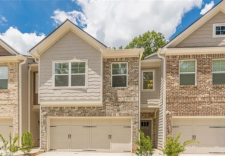 5392 Brooklands Dr — Photo 1