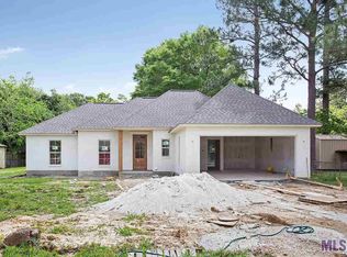 5260 Iris St, Zachary, LA 70791