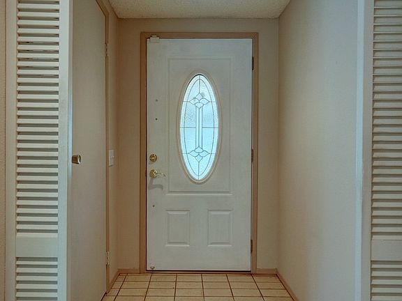 3rd image of 8417 Onyx Dr SW