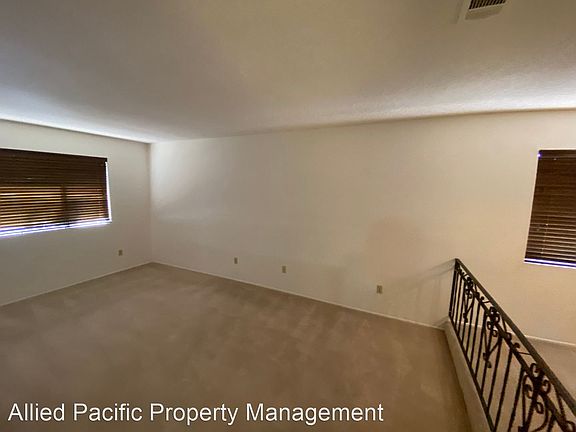 5th image of 35624 Sierra Ln