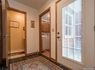 128 Quail Dr, Kingston, NY 12401