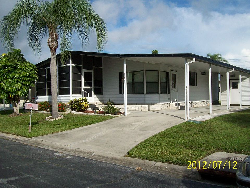 1st image of 742 Riverview Cir