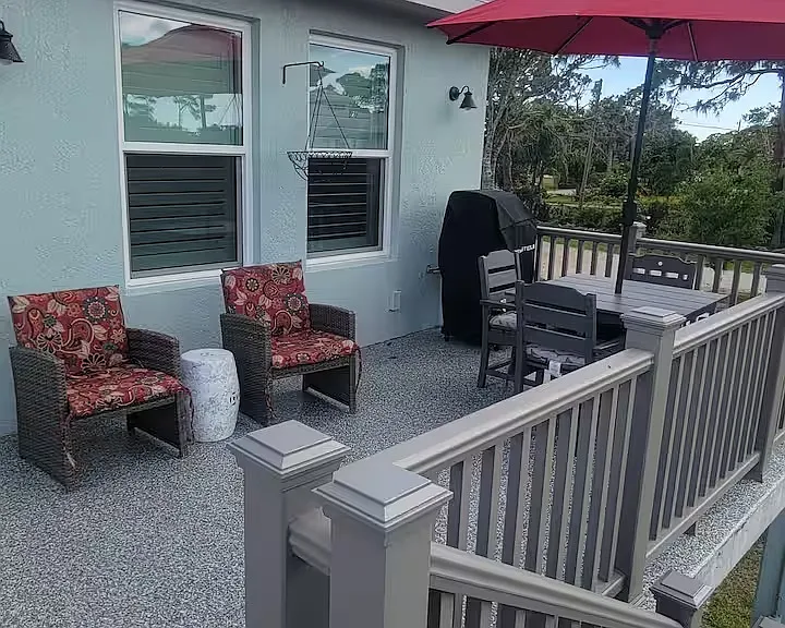 1465 Bayshore Dr — Photo 2