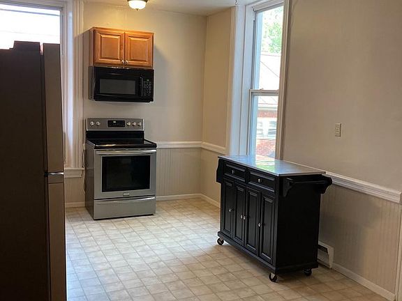 3rd image of 106 German St E #200