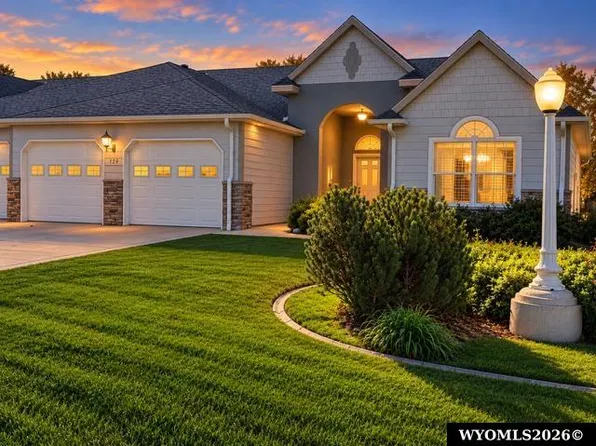 129 Rocky Rd, Torrington, WY 82240