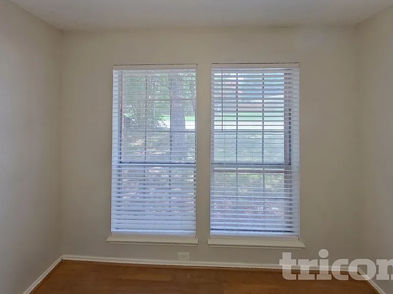 5506 Lordsburg Trl — Photo 10
