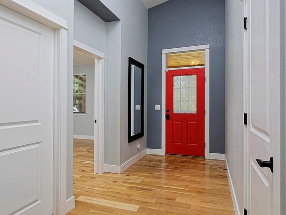4th image of 508 W Spaulding St