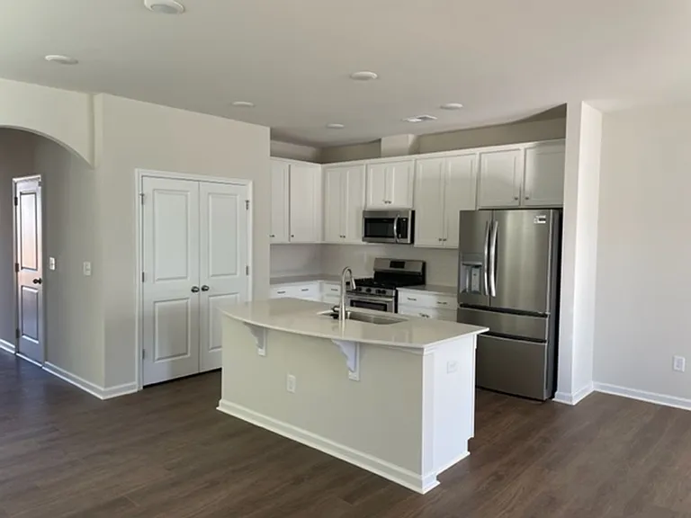 13939 Castle Nook Dr — Photo 3