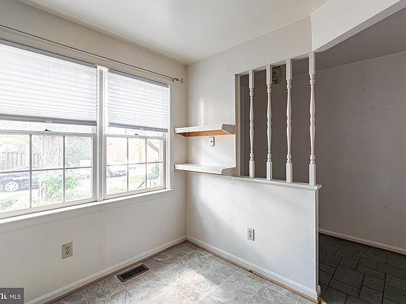 4th image of 838 N Frederick St